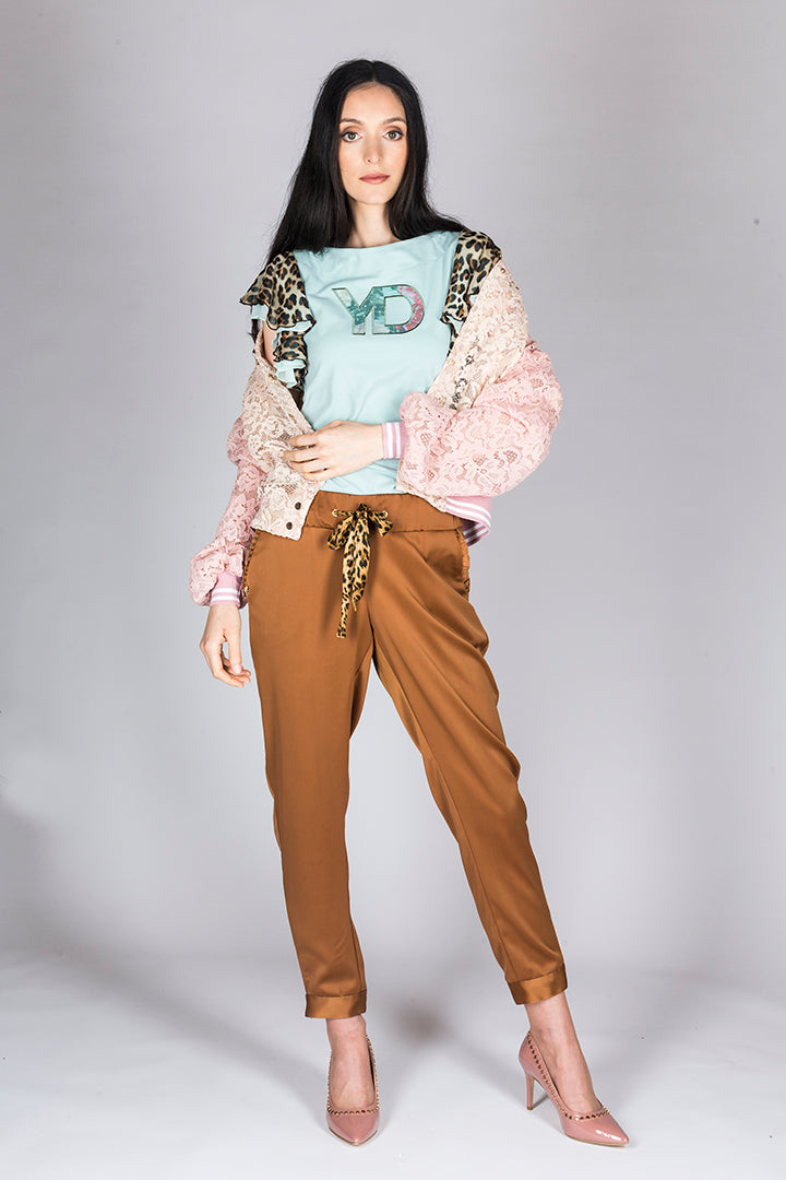 Logo top, moder