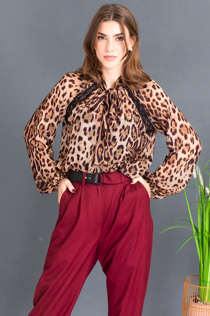 Bluza s pentljo, Leopard